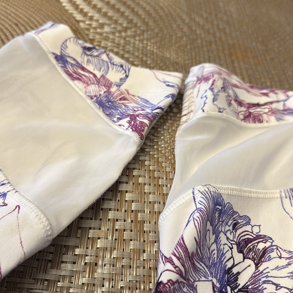 Calia by Carrie Underwood White Purple Floral Cropped Leggings Pants NWT MEDIUM - Picture 7 of 7